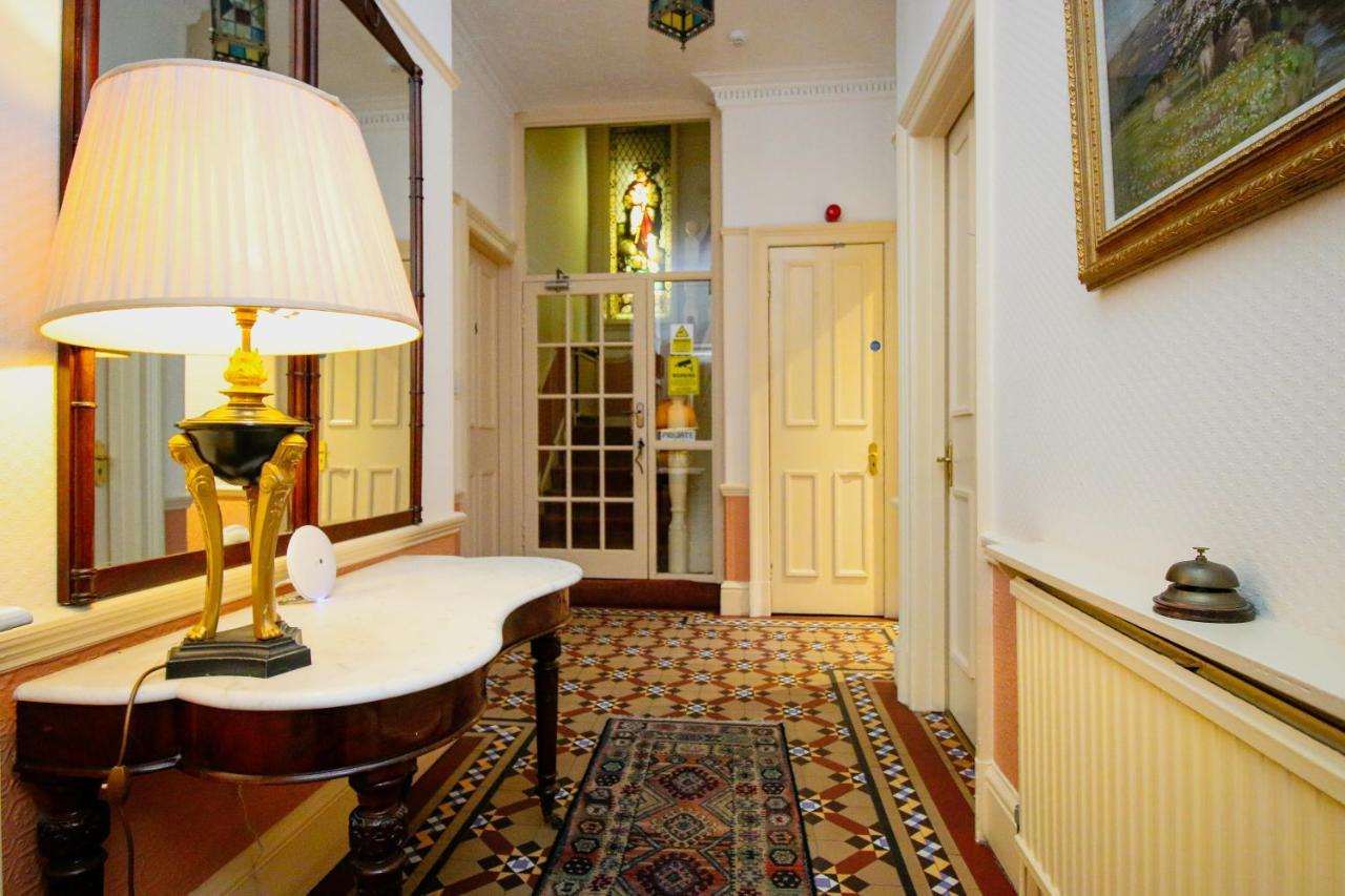 Glasgow Guest House Extérieur photo